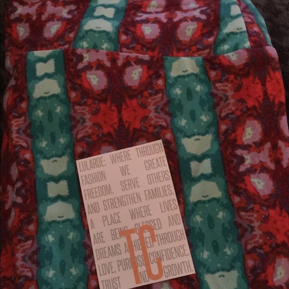 Lularoe Leggings Tall and Curvy NWOT